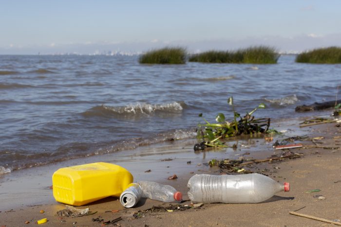 La otra cara del verano: el impacto ambiental en las playas chilenas