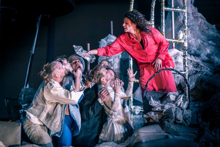 Un oficio sugerente (y vivo)