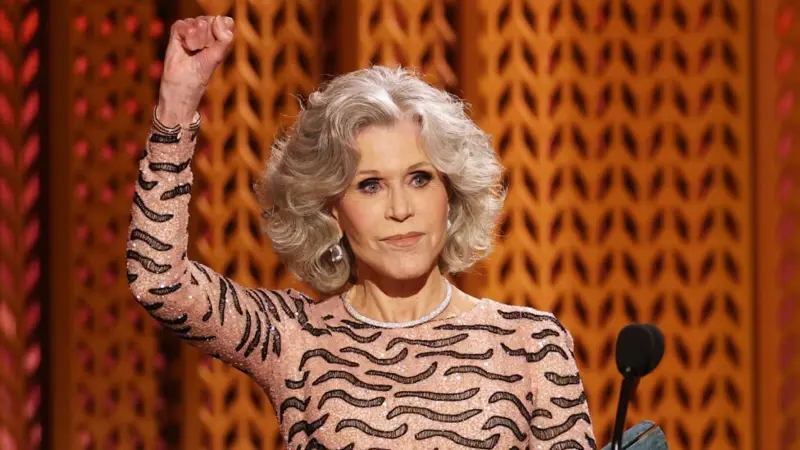 "Ser woke es simplemente que te importan los demás": el discurso de Jane Fonda en los premios SAG