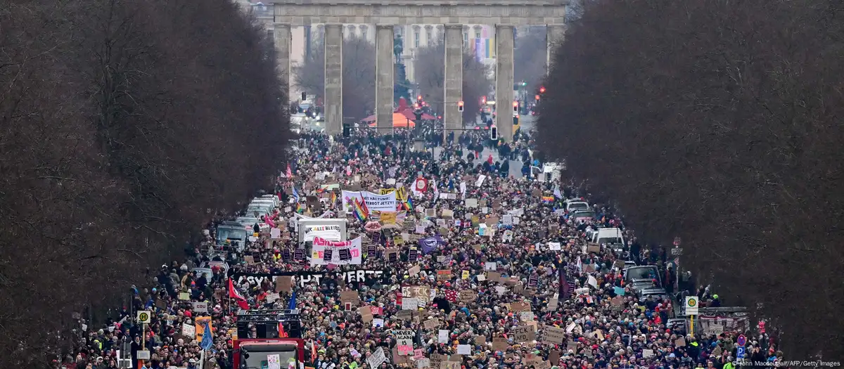 160 mil personas protestan en Berlín contra la ultraderecha