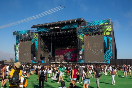 Lollapalooza 2025: Consulta aquí los horarios y escenarios de los shows por día