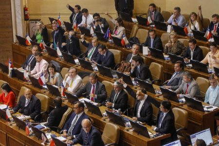 Diputados solicitan al TC que declare inconstitucional reforma de pensiones