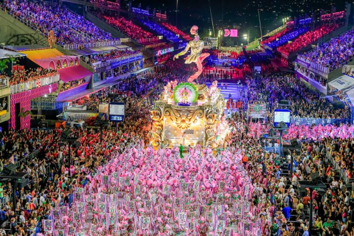 Cinco ciudades para disfrutar del icónico Carnaval de Brasil