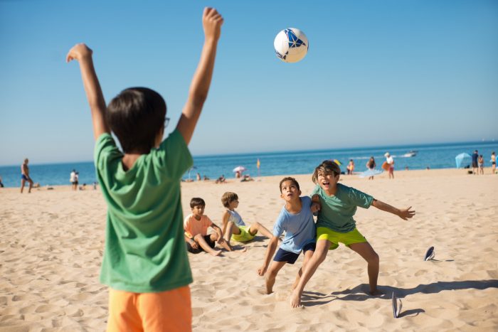 Rutinas de verano: clave para el bienestar de la niñez durante las vacaciones