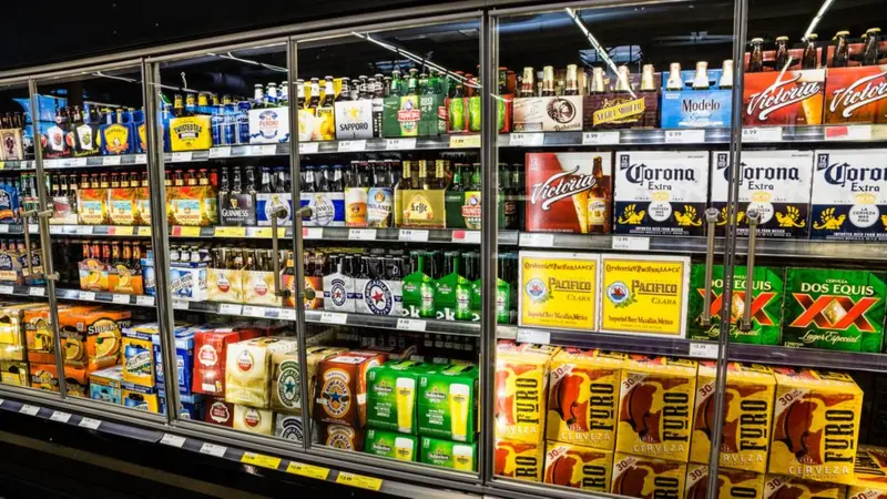 Vinos, cervezas y licores estadounidenses desaparecen de las tiendas canadienses