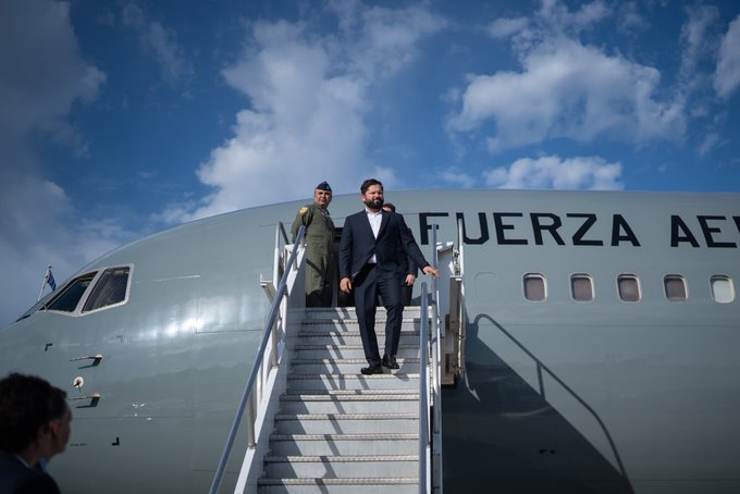 Presidente Boric inicia gira en Uruguay: se reunirá con presidente Luis Lacalle Pou y “Pepe” Mujica