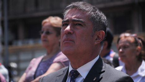 Alcalde Desbordes sufre nuevo revés judicial en intento por frenar nueva cárcel en Santiago