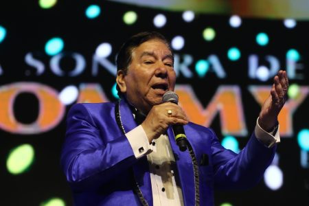 "Por su aporte a la historia del país": Presidente decreta duelo oficial por muerte de Tommy Rey