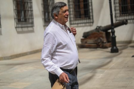 "No había riesgos": Lautaro Carmona cuestionó 'timing' en allanamiento de domicilio de Karol Cariola