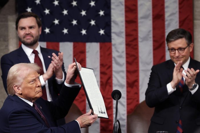 “Vamos a conseguir Groenlandia de un modo u otro” y otras 5 frases del discurso de Trump