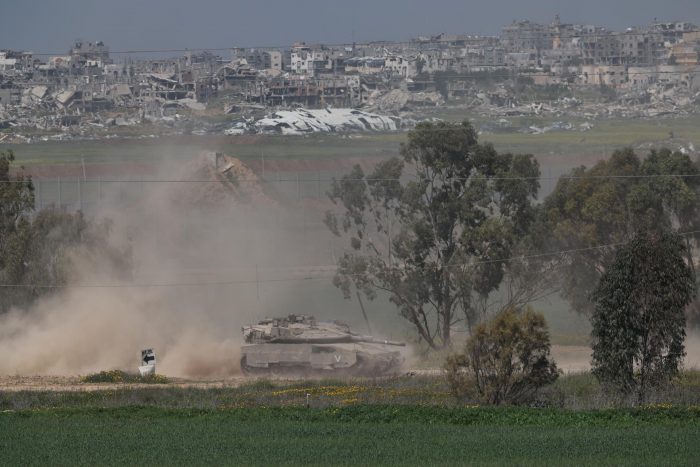 Hamás lanza cohetes a Israel por primera vez desde el inicio del alto el fuego