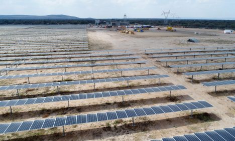 Latinoamérica será clave en la implantación de energías verdes en 2025, según expertos
