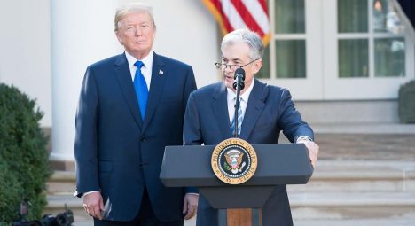 Trump redobla ataque a la Fed y acusa a Powell de dañar seguridad nacional tras mantención de tasas