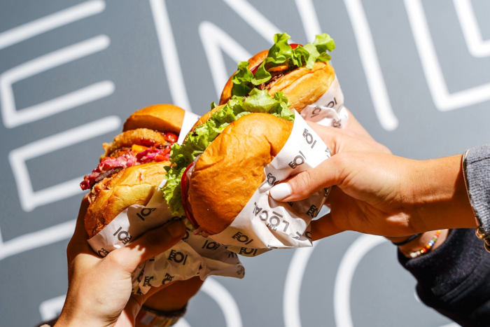 Hamburguesas con sello propio: artesanales, sabrosas y con la carne como protagonista