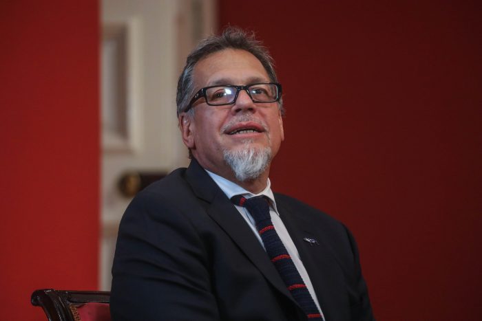 “Nos distrae”: Lagos Weber critica al Presidente Boric por encontronazo con Kast