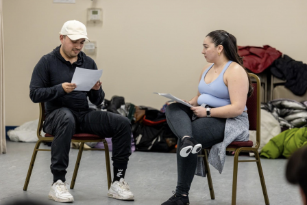 Chileno participa en obra de Off-Broadway sobre la comunidad latina en Estados Unidos