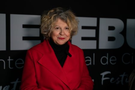 Esther García, productora de Almodóvar: "Tengo grandes deseos de conocer más el cine chileno"