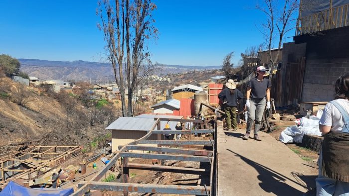 Presentan avances de innovador proyecto de reconstrucción tras megaincencio de región de Valparaíso