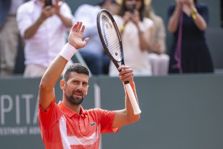 Centurión: Djokovic se impone a Hurkacz en Ginebra y suma su título número cien