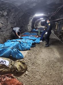 Tras asesinato de 13 mineros: gobierno peruano decreta toque de queda y control militar en Pataz