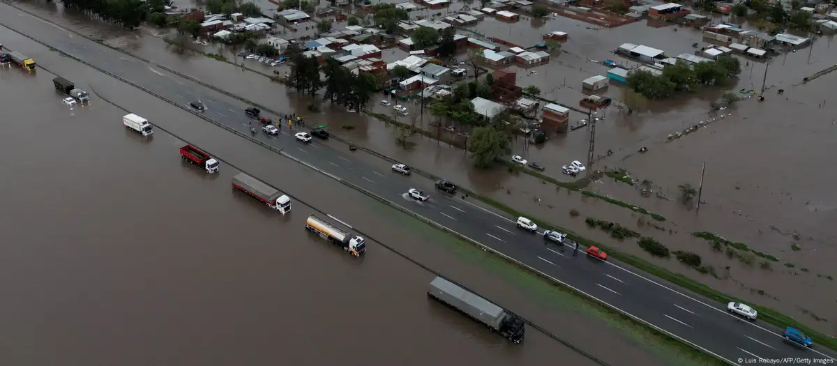 Grandes inundaciones en Argentina tras fuerte temporal