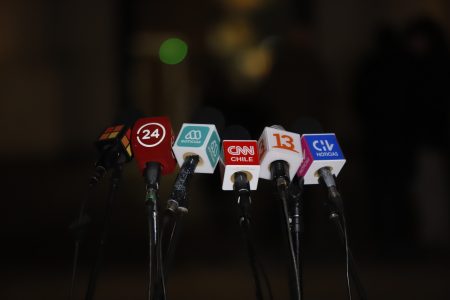 Estudio revela alta segmentación ideológica del consumo informativo en medios
