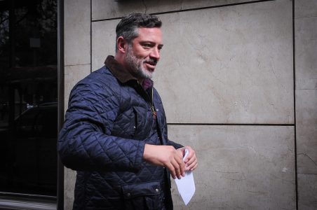 Desconocidos roban en casa de alcalde de Ñuñoa, Sebastián Sichel en Chicureo