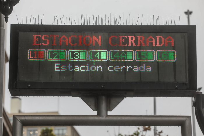 Cuéntate una nueva: Metro de Santiago interrumpe su servicio en Línea 1 y 5