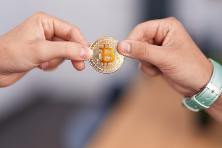 ¿Qué es la minería de criptomonedas y por qué representa un riesgo para las instituciones educativas