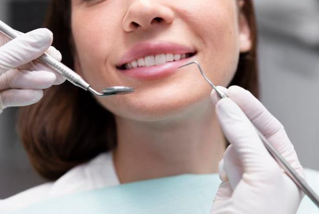 Bruxismo: cómo esta patología puede provocar la pérdida de dientes y qué tratamientos existen