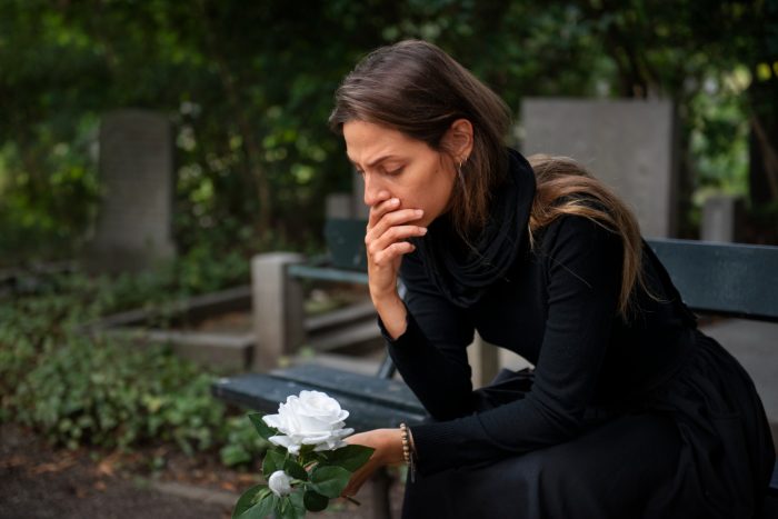Cómo enfrentar la muerte de tu pareja: consejos para sobrellevar el duelo y reconstruir tu vida