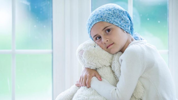 Vacunación 2025: Cómo proteger a niños con cáncer y trasplantes en la campaña de invierno