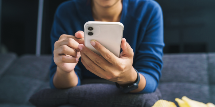 La paradoja millennial: 60% ha sido engañado en línea pese a considerarse experto digital