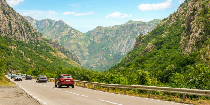 Arriendo de autos en Chile: qué revisar antes de salir a la ruta