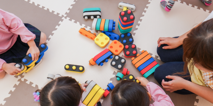 Avanza proyecto que amplía acceso a sala cuna y combate la discriminación laboral por maternidad