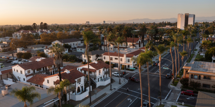 Santa Ana: historia, arquitectura y comunidad en el corazón del sur de California