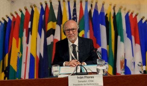 Senador Iván Flores (DC) es elegido como presidente de ParlAmericas