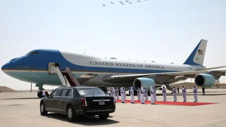 Air Force One: por qué a Trump le entusiasma que Qatar le regale un nuevo “palacio en el cielo”