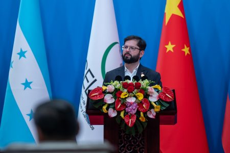 En foro China-Celac Boric defiende "el multilateralismo" frente a "las imposiciones unilaterales"