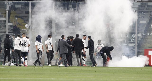 Conmebol da el partido ganado a Fortaleza y sanciona a Colo Colo con 5 partidos