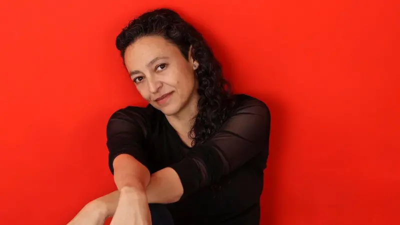 "¿Escudarnos en la infancia nos hace cómplices?":Lina Meruane reflexiona sobre su niñez en dictadura