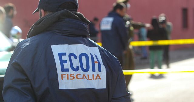 Adolescente muere apuñalado tras riña de escolares en plena Plaza de Armas de Melipilla