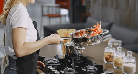 Maternar en la alta cocina: las exitosas chefs que han conciliado su pasión con la crianza