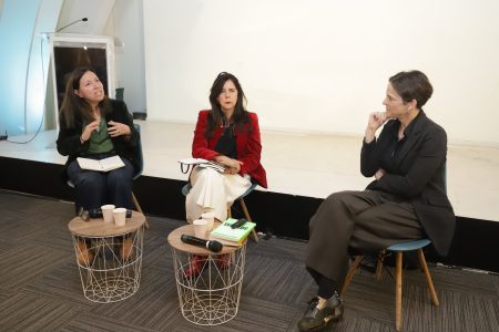 Von Wolfersdorff en conversatorio "Ciencia y Democracia": llamó a rediseñar formas de organización