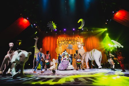 Regresa el espectáculo de circo y marionetas gigantes de animales "Viaje a Mombasa"