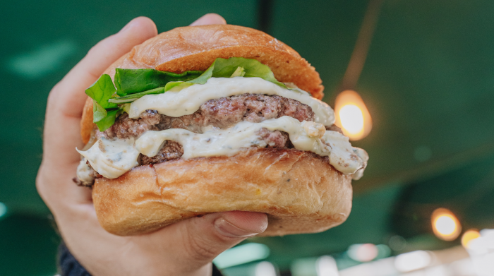 Salsas y hamburguesas: el “match” perfecto que despierta los sabores