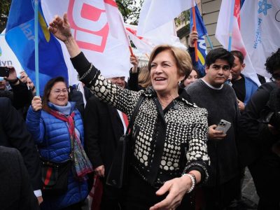 Comando de Matthei "torea" a Winter: "No respondemos a candidatos que no marcan más de un dígito"