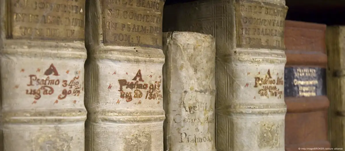 ¿Quién escribió la Biblia? La IA revela "firmas ocultas"