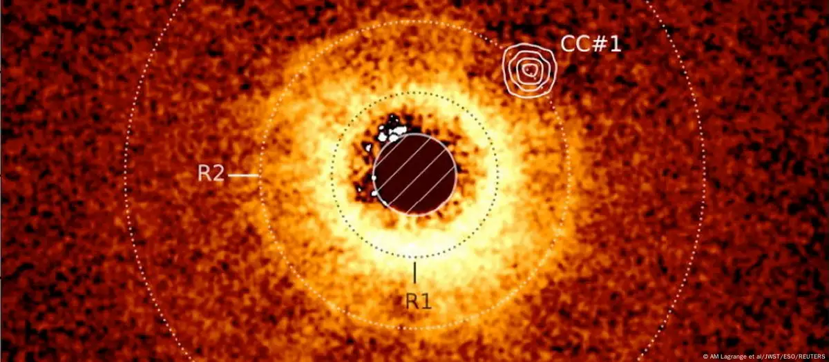 El telescopio James Webb descubre su primer exoplaneta