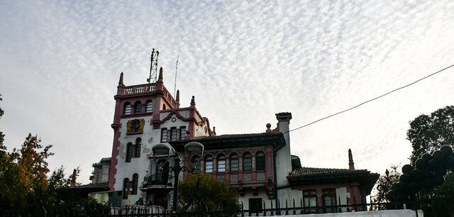 Alcalde de Macul admite viaje con licencia médica y exigen sumario a cargo de Contraloría